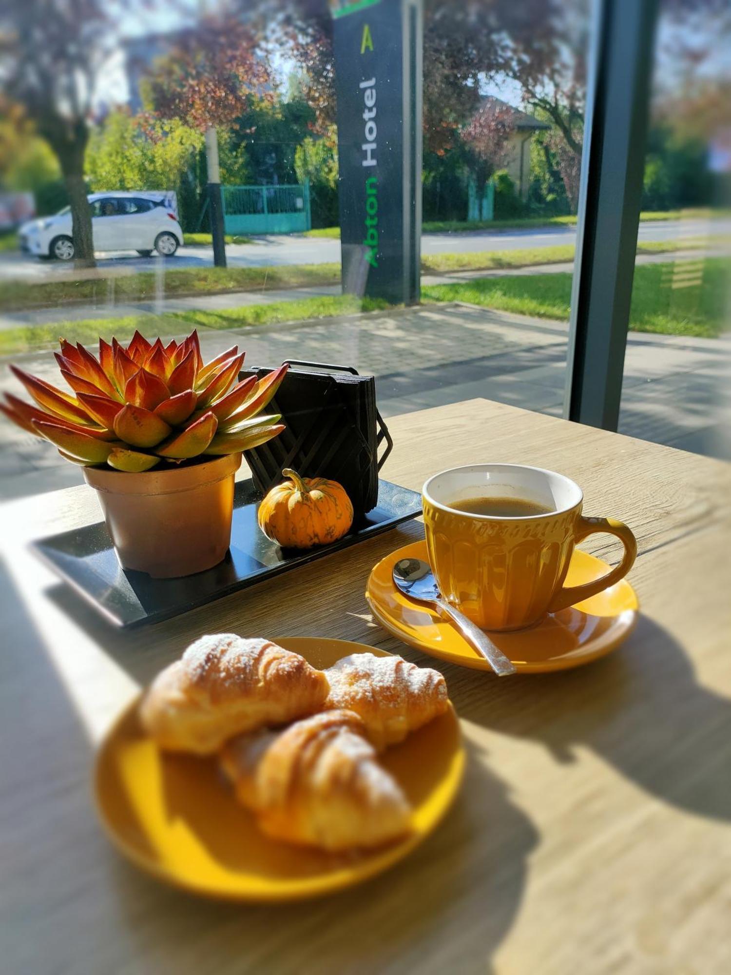 Abton Hotel Łódź Zewnętrze zdjęcie